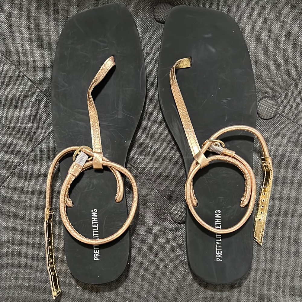 PrettyLittleThing Black and Gold Sandals BNWT